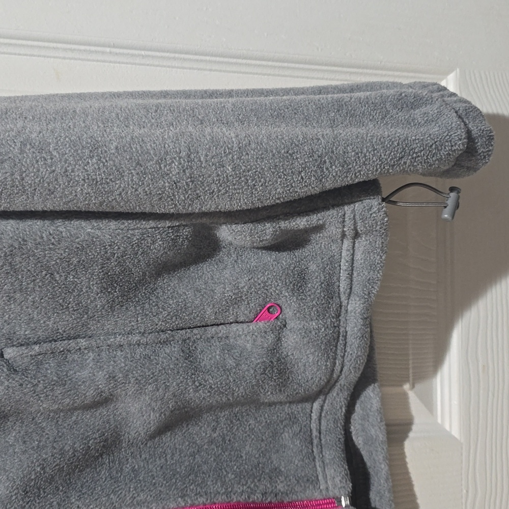 Columbia WOMENS Gray Fleece Jacket with Pink Accents - Picture 3 of 5
